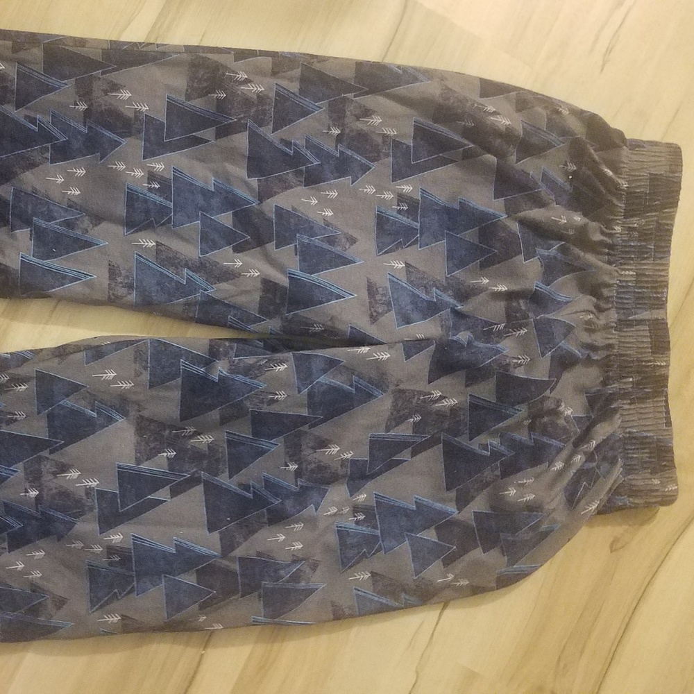 Cat & Jack boys PJ's size  8/10
